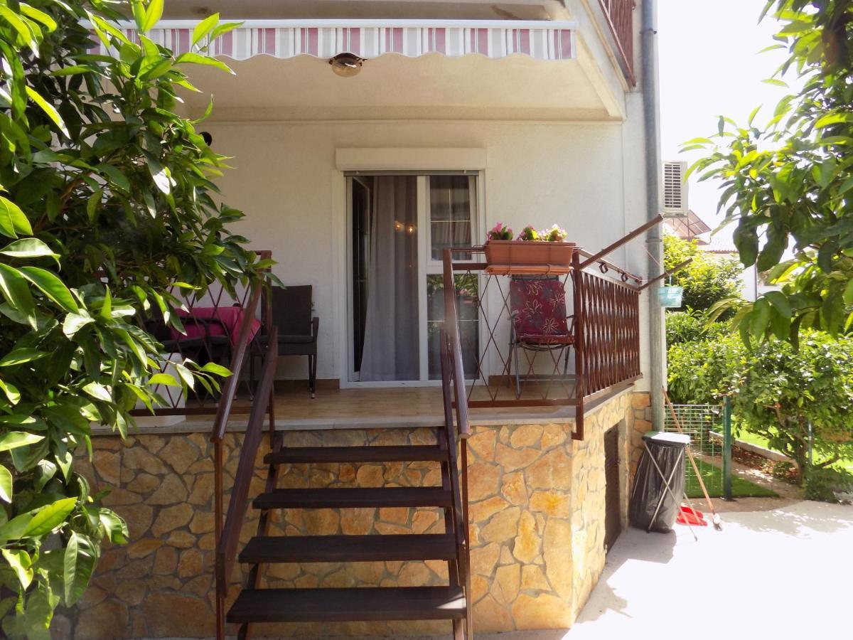 Oriella Apartmans&Room Novigrad Istria Esterno foto